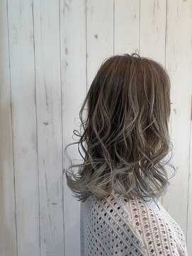 ウミマチ(umi machi) umi machi ポイントハイライト+グラデーション 2021/9/29