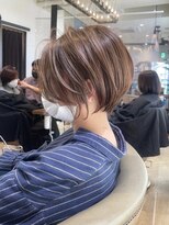 30代、40代/丸みくびれショートボブ×ハイライトベージュ/大宮