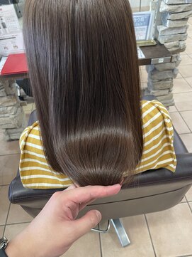 リー 甲子園(Lee) アッシュブラウンの艶髪