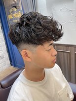 ミリオンバックス 上野(Million Bucks) スペインカール風パーマスタイル