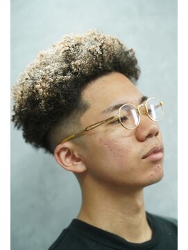 ザ フェイダーズ(The Faderz) 波巻きパーマスパイラルパーマ無造作ツイストメンズパーマカット