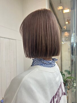 ナンバー アンフィール 渋谷(N° anfeel) 丸型卵形切りっぱなしボブワンレンボブ美髪オリーブブラウン渋谷