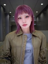 ギークス(GEEKS)&nbsp;【GEEKS渋谷】顔周りレイヤーカット/オン眉/カシスピンク/ウルフ