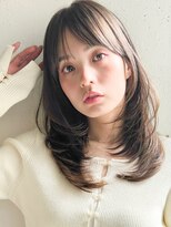 キリ 表参道(kyli)&nbsp;ミディアムレイヤーカットセミディレイヤーカットこなれヘア