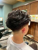 スタンドバーバー 柏(STAND BARBER)&nbsp;MEN’S HAIR/サーフカール/刈り上げセンターパート/<理容室>