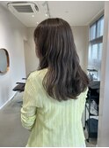 ブリーチなしのオリーブベージュ