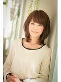 イメチェンフォギーベージュ耳かけ毛先パーマ厚めバング