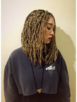 ゴーゴーヘアー(GOGO HAIR)&nbsp;タイトロープドレッドの前下がりスタイル