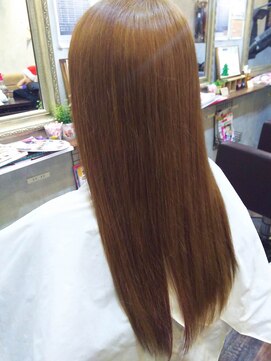 レヴィーマム(Revie mum) ストレートでさらさらヘアーに