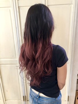 レイア(Leia) チェリーレッドグラデーション