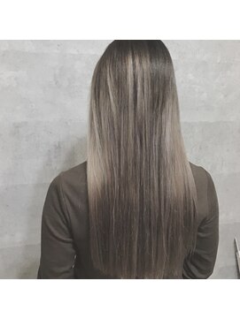 ヴィヴ(VIVE) ホワイトバレイヤージュ