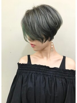 ラフ 原宿(L.a.a.g.f harajuku) 前下がりショート 刈り上げショート@原宿