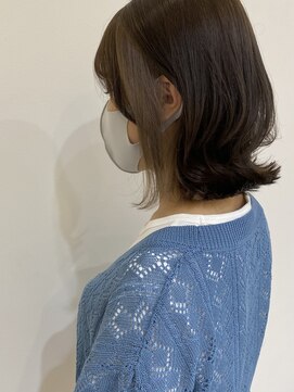 ジュエ ヘアー デザイン(Jue hair design) ミディアムレイヤー×イヤリングカラー