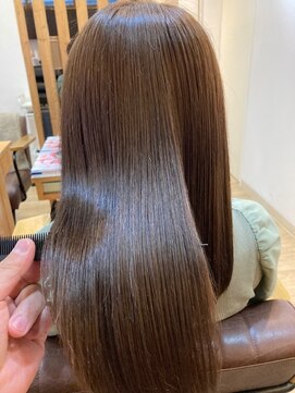 グランバイ アトリエドングリ(Grand × AtlierDonguri) 髪質改善 ビフォーアフター その355(アッシュグレージュ)