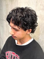 ビンゴ(BINGO)&nbsp;1992黒髪アッシュブラックツイストスパイラルパーマウルフカット