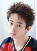 フェザーパーマ韓国ヘアスパイキーショート刈り上げショート