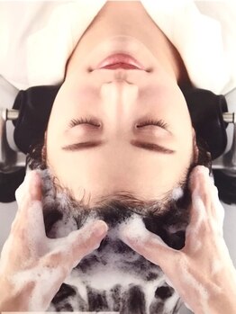 フローフォーヘア(flow For Hair)の写真/ルベルワンsalon care＋リフシャン＋頭浸浴の組み合わせで潤う頭皮へ。真の美しい髪へ♪