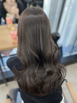 アリュウル 表参道(ALLURE) 透明感カラーアッシュブラウン×レイヤーカット◯伊藤