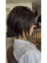 フレイズ(Frays)&nbsp;くびれ×束感。大人のレイヤーショート