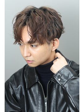 リップス 栄(LIPPS) 無造作センターパート