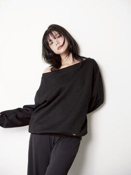 ハーツオオサカ(HE:ARTS OSAKA) 暗髪レイヤー × セミマット艶メイク