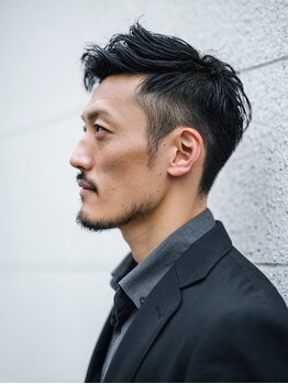 ネクストラグザ 大阪店の写真/【カット顔剃り専門店】濃い髭も綺麗に整え清潔感アップ!ベテラン理容師のシェービングを体験