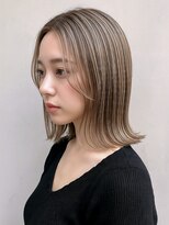 リラ(Lila)&nbsp;20代30代40代/小顔大人かわいい切りっぱなしボブ