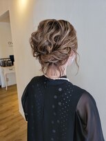 アバント(avant)&nbsp;ショートボブでもアップヘア