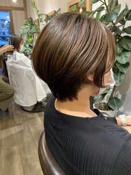 ヘアードレスビュー(hair dress V.I.E.W) くびれショート