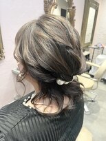 低めハーフアップスタイル