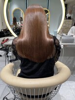 ロンドメリア 天神大名店(Lond Melia) ★斜めバングミディアムヘアグレージュカラーシルキーベージュ★