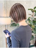 切りっぱなしカット×ブラウンベージュハイライト