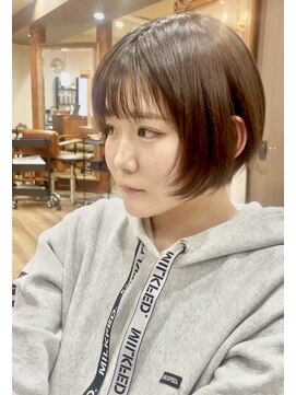 ゼン(ZEEN) コンパクトボブ×顔周りにレイヤーで小顔効果　＠20代30代40