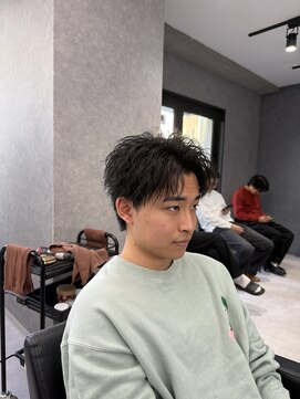 ショートルーズパーマセンターパート