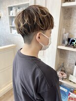 キャアリー(Caary)&nbsp;福山市Caary刈り上げマッシュハイライト無造作ベリーショート