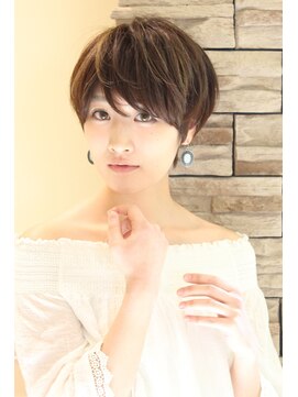 レウナ 外苑前(Reuna) 【３０代・４０代・５０代】大人のハンサムマッシュショート