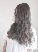 ホワイトグレージュ