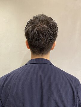 インフィニティ 新富町(Infinity) 【好印象！ビジネスマン向けヘア】刈り上げコンマヘア