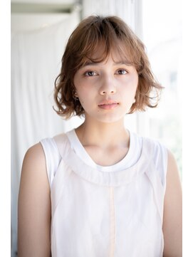 マグノリア オモテサンドウ(MAGNOLiA Omotesando) エアウェーブで大人かわいい先を遊ばせたレイヤーボブ