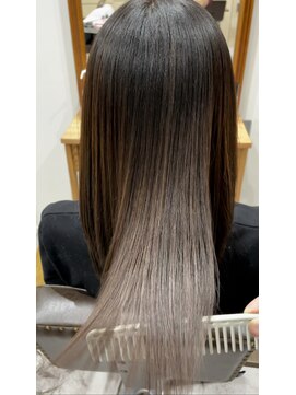 クオーレ(CUORE) 髪の広がりを抑えてナチュラルでうる艶な縮毛矯正¥髪質改善