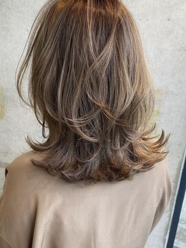 ウェイズトウキョウ 表参道(Ways TOKYO) 【カラーリスト】グレージュ×柔らか透明感カラー