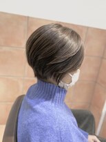 ネオリーブソラ 相模大野店(Neolive sola)&nbsp;スウィングショート×白髪ぼかしハイライト[sola:neolive]