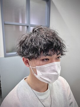 カリーナ(carina) 波巻きスパイラルパーマ