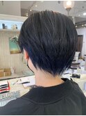 ショートヘア／インナーカラー／青系