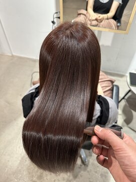 シキ 戸塚(Shiki.) イメチェン/ホワイトブロンド/外ハネボブ/美髪/戸塚 戸塚駅