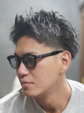 ノーエン(noen) 佐賀メンズベリーショート刈り上げフェードツーブロック韓国