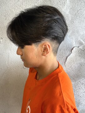 ニアウ 高崎店(Niau) メンズセンターパートニュアンスパーマ群馬高崎眉毛韓国