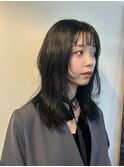 黒髪ダークアッシュミディアムレイヤーカットハイレイヤーウルフ