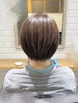 カーラ(Cara) 30代/40代/50代 白髪ぼかしカラー × ショートスタイル