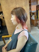 コモレビ(komorebi)&nbsp;【山本智文】インナーカラーピンクベージュウルフ